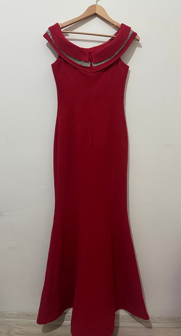Kırmızı Uzun Abiye Elbise - Görsel 4