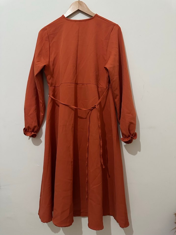 Uzun Koyu Kahverengi V Yakalı Kadın Elbise - Görsel 4