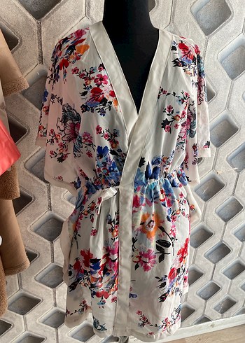 Çiçek Desenli Bohem Uzun Kimono