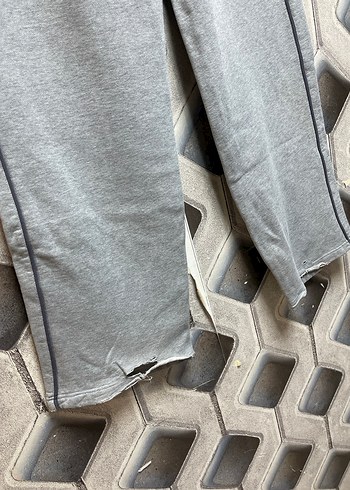 Gri Nakışlı Erkek Eşofman Altı - Görsel 4