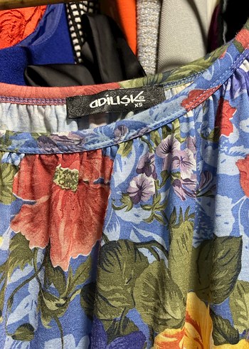 Çiçek Desenli Uzun Kayık Yaka Elbise - Görsel 5