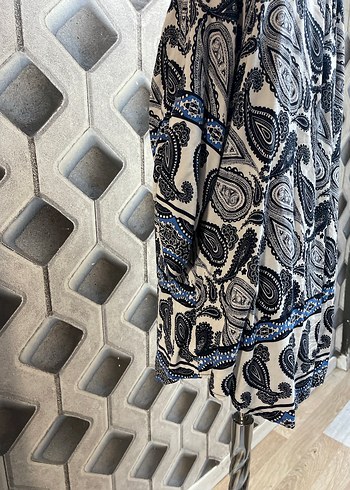 Bohem V Yaka Uzun Desenli  Bluzu - Görsel 5