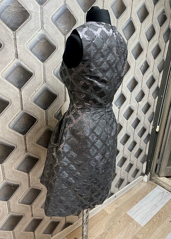 Gri Yılan Desenli Midi Elbise - Görsel 2