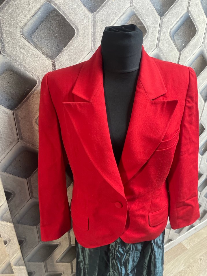 Kısa Kesim Klasik Kırmızı Kadın Blazer etolie marka - Görsel 2