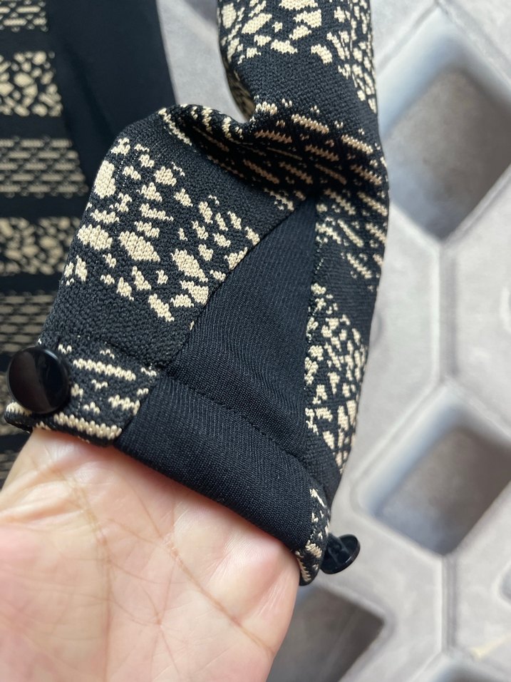 Dantel Detaylı Uzun Kollu Siyah Desenli Elbise - Görsel 5