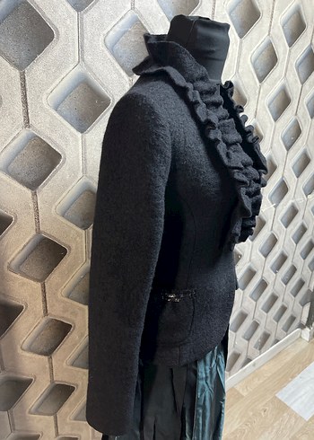 Kadın Siyah Yün Fırfırlı Uzun Blazer Ceket - Görsel 2