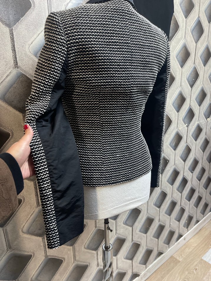 Düğmeli Siyah Desenli Kadın Blazer Ceket - Görsel 5