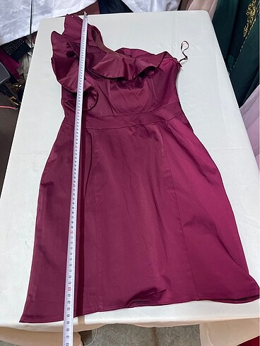 Koton marka kısa abiye - Görsel 3