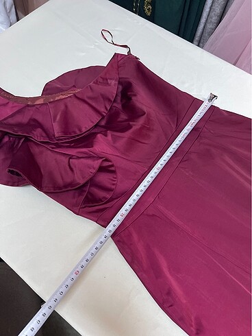 Koton marka kısa abiye - Görsel 4