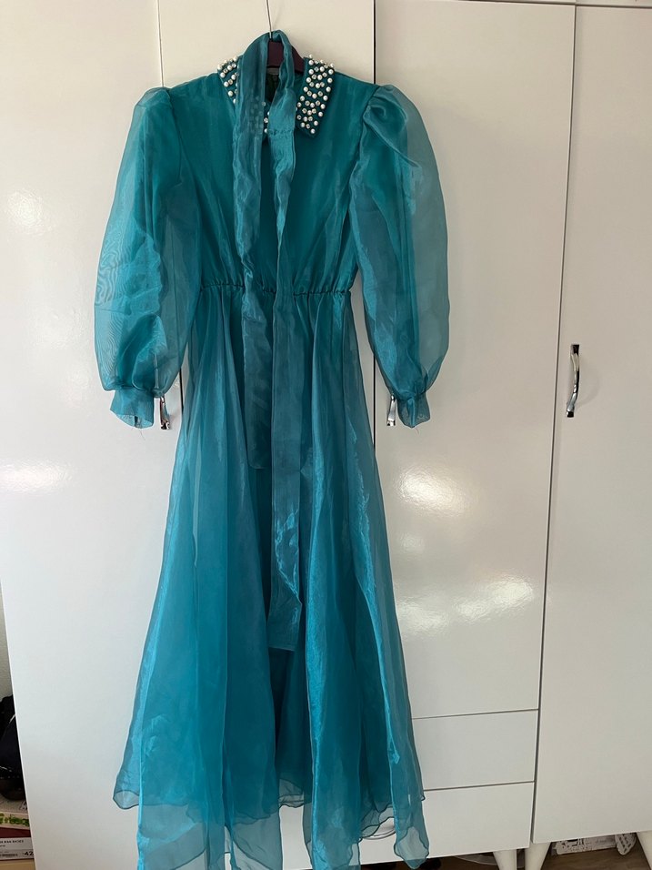 Turkuaz Parlak Uzun Kollu Gotik Elbise - Görsel 3