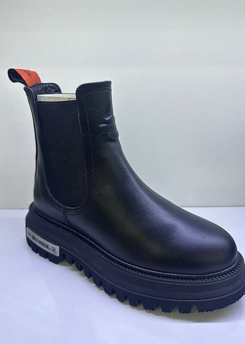 Harley davidson kadın bot - Görsel 2