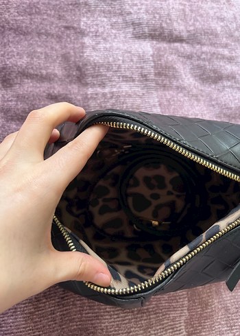 Klasik Siyah Deri Kadın Çantalı - Görsel 4