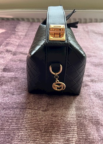 Klasik Siyah Deri Kadın Çantalı - Görsel 2