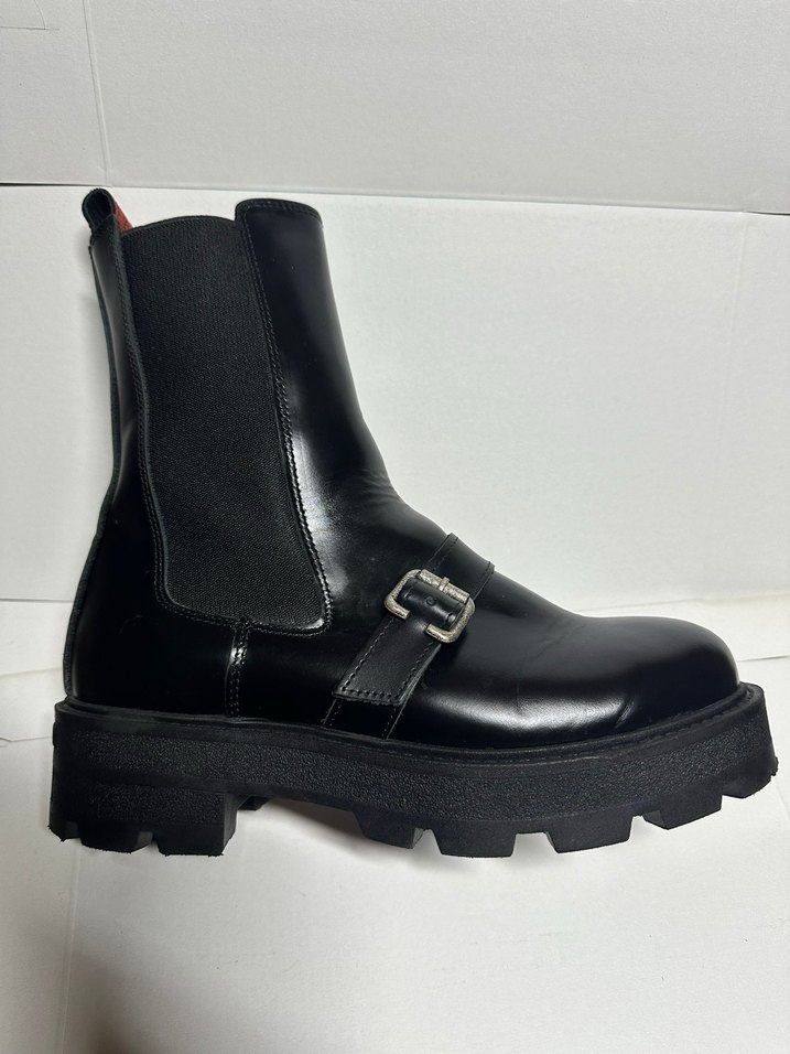 Harley davidson kadın bot - Görsel 2