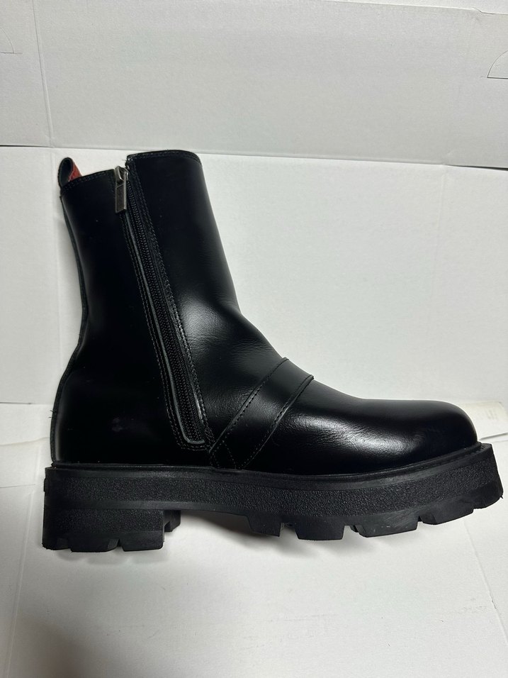 Harley davidson kadın bot - Görsel 5