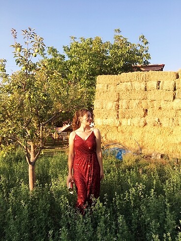 Kırmızı Payetli Elbise