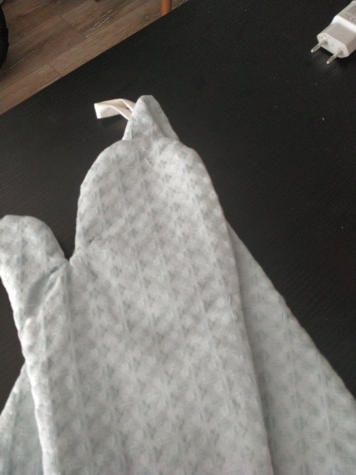 Gri Yılan Desenli Fırın Eldiveni - Görsel 3