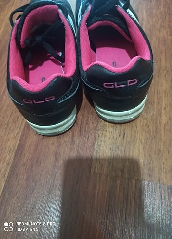 Nike Kadın spor ayakkabi