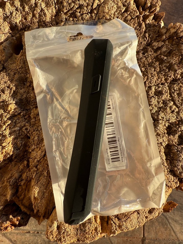 Garmin Edge 1050 Silikon Siyah Kılıf - Görsel 3