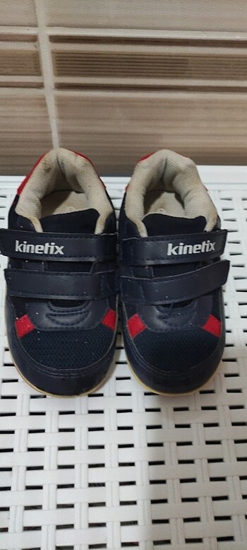 Kinetix 23 numara çocuk ayakkabısi 