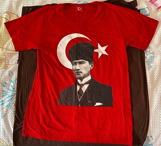 Atatürk Portreli Kırmızı tshirt