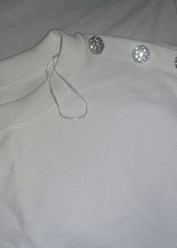 Düğmeli Beyaz Kadın Uzun Kollu Tişört - Görsel 2