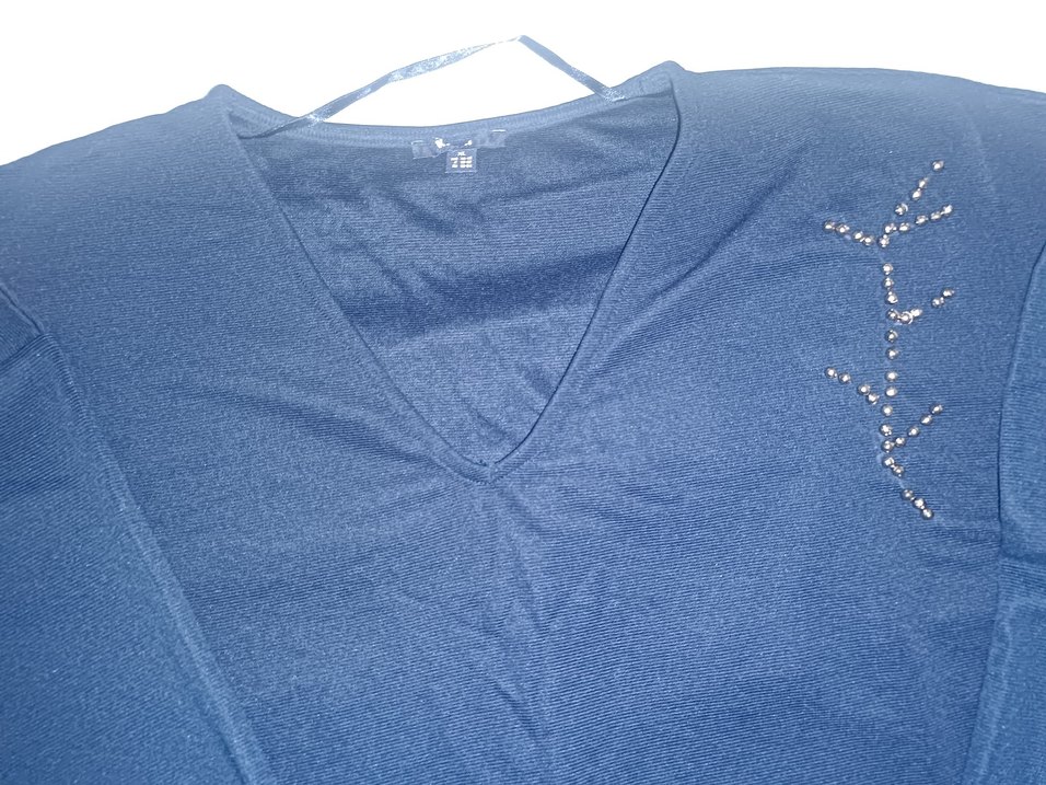 V Yaka Uzun Kollu Kadın Basic Tişört - Görsel 2