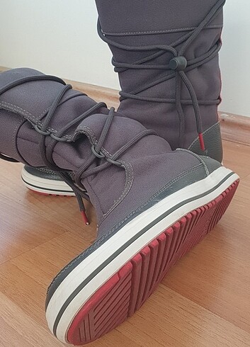 39 Beden lacoste çizmeler orijinal