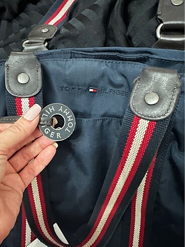 Beden Tommy Hilfiger orijinal çanta