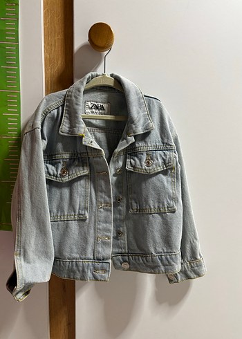 Zara 4 Yaş
