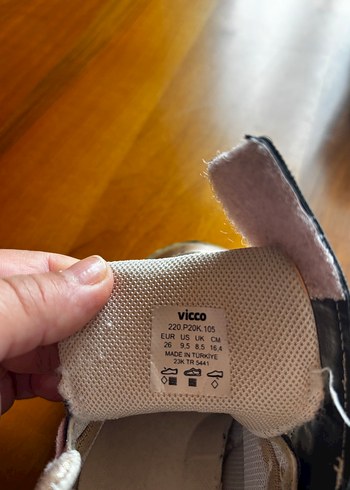 Kız Çocuk Parlak Altın Desenli Spor Ayakkabı - Görsel 4