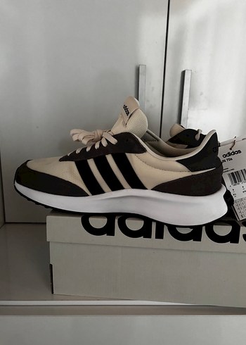Adidas erkek spor ayakkabısı - Görsel 2