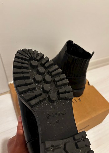 Stradivarius bot - Görsel 4