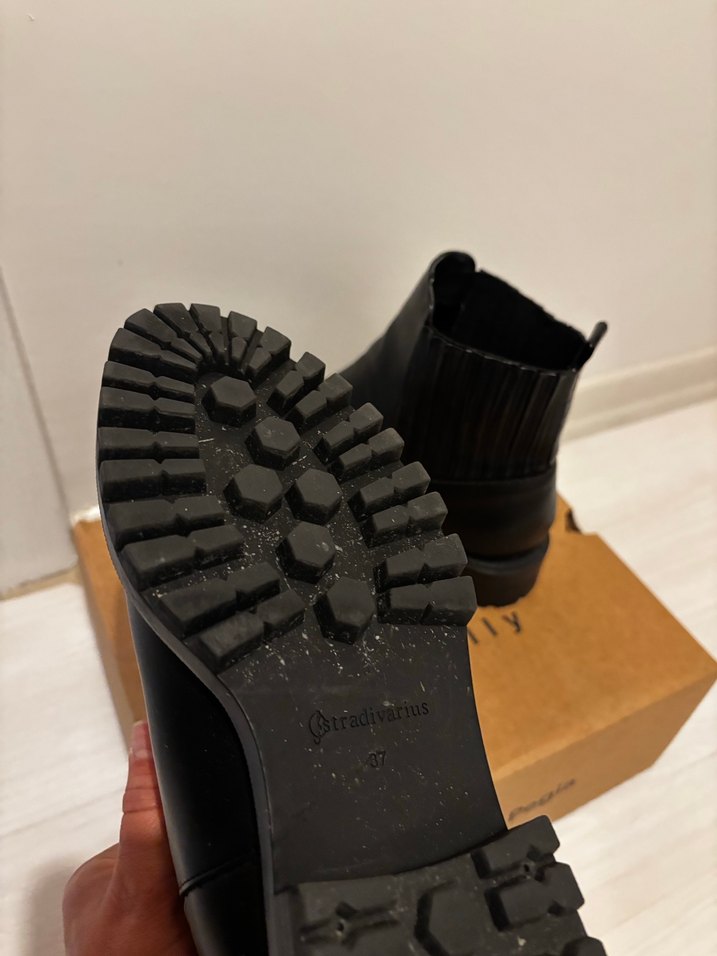 Stradivarius bot - Görsel 4