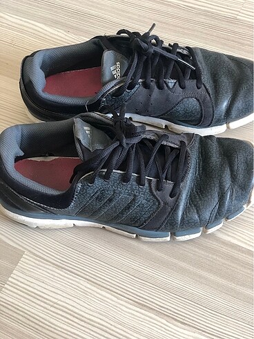 Kadın adidas spor ayakkabı