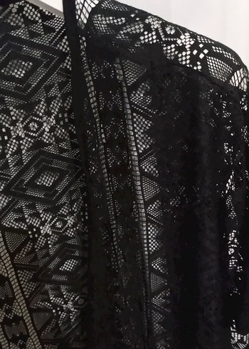 Siyah Dantel İşlemeli Kısa Kollu Bohem Hırka - Görsel 4