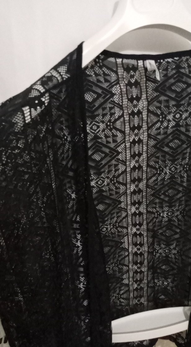 Siyah Dantel İşlemeli Kısa Kollu Bohem Hırka - Görsel 2