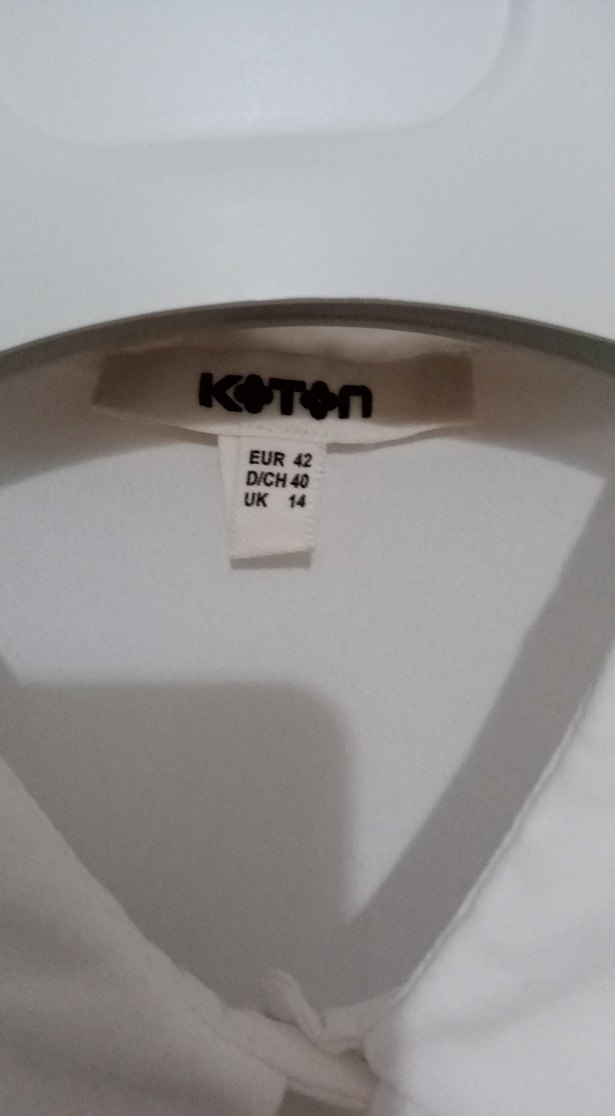 Düğmeli Beyaz  Gömlek - Görsel 3