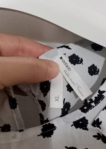 Kadın Beyaz Desenli Uzun Kollu Bluz - Görsel 2