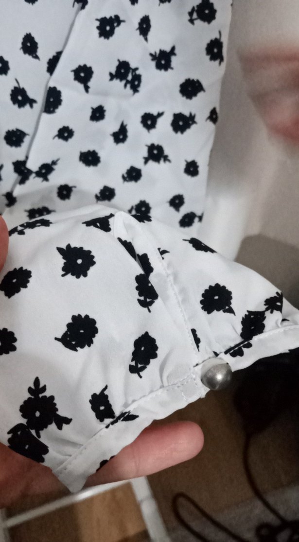 Kadın Beyaz Desenli Uzun Kollu Bluz - Görsel 4