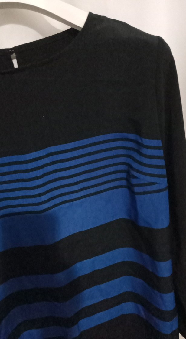 Uzun Kollu Mavi Çizgili Kadın Bluz - Görsel 4