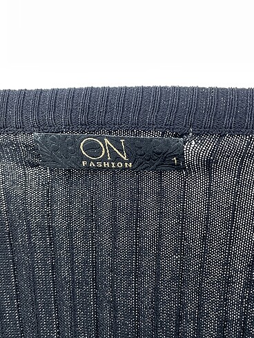 s Beden siyah Renk On Fashion Kazak / Triko %70 İndirimli.