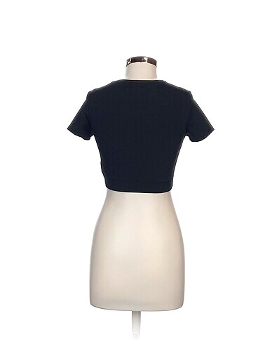 m Beden Trendyol & Milla T-shirt %70 İndirimli.