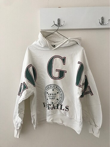 Beyaz sweatshirt