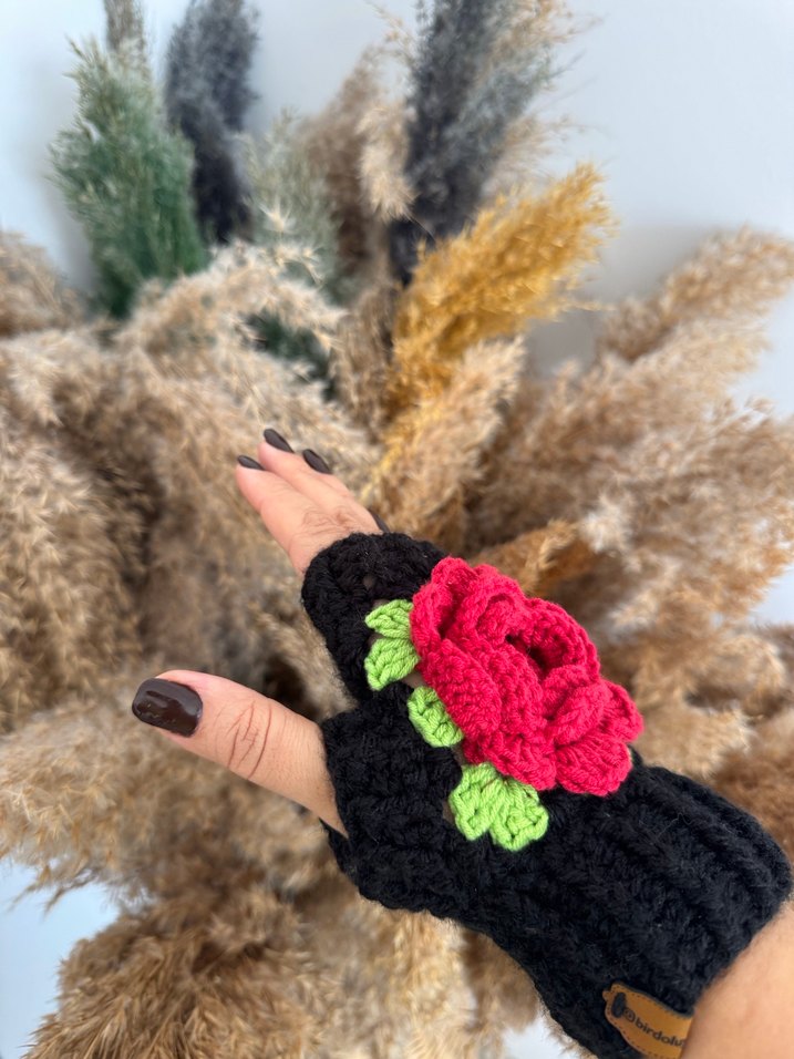 Pembe Gül Motifli Siyah Rose Örgü Eldiven - Görsel 2