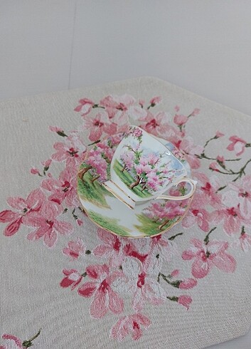 Royal albert 