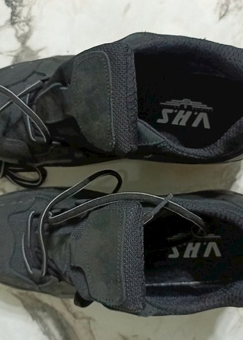 Siyah Gotik Tarz Erkek Spor Ayakkabı Bağcıkları - Görsel 3