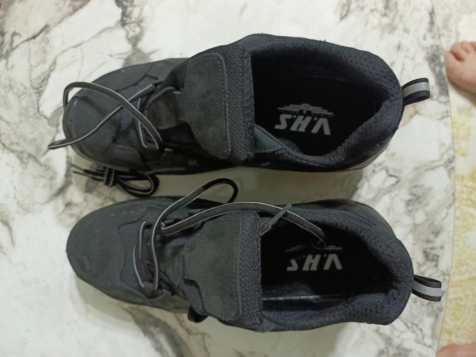 Siyah Gotik Tarz Erkek Spor Ayakkabı Bağcıkları - Görsel 3