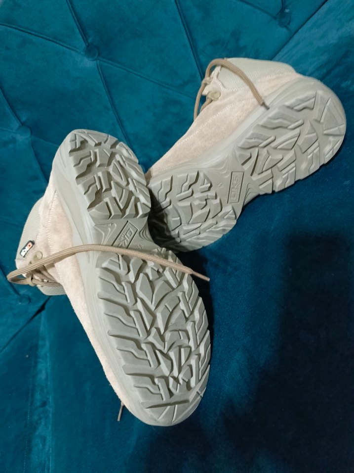 Bej Botlar Minimalist Sokak Stili - Görsel 5