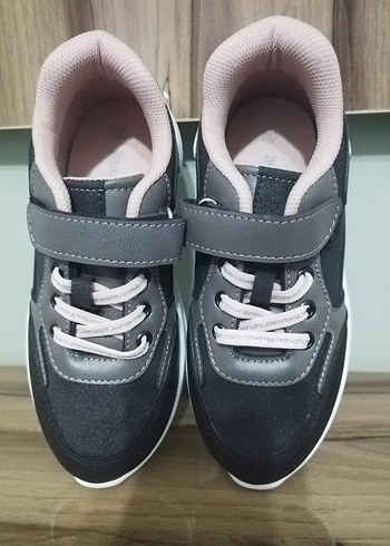 31 Beden Kız Çocuk Gri Spor Ayakkabı Velcro
